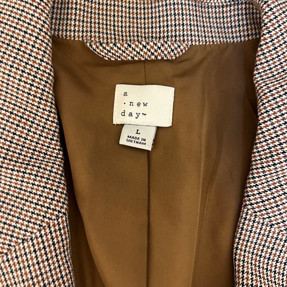 A New Day Brown Houndstooth Blazer - Picture 3 of 3